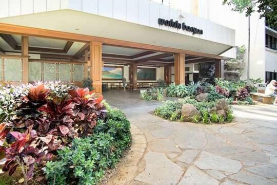 Beautifully Renovated 32Nd Floor Deluxe Ocean View Waikiki Condo Condo ホノルル エクステリア 写真