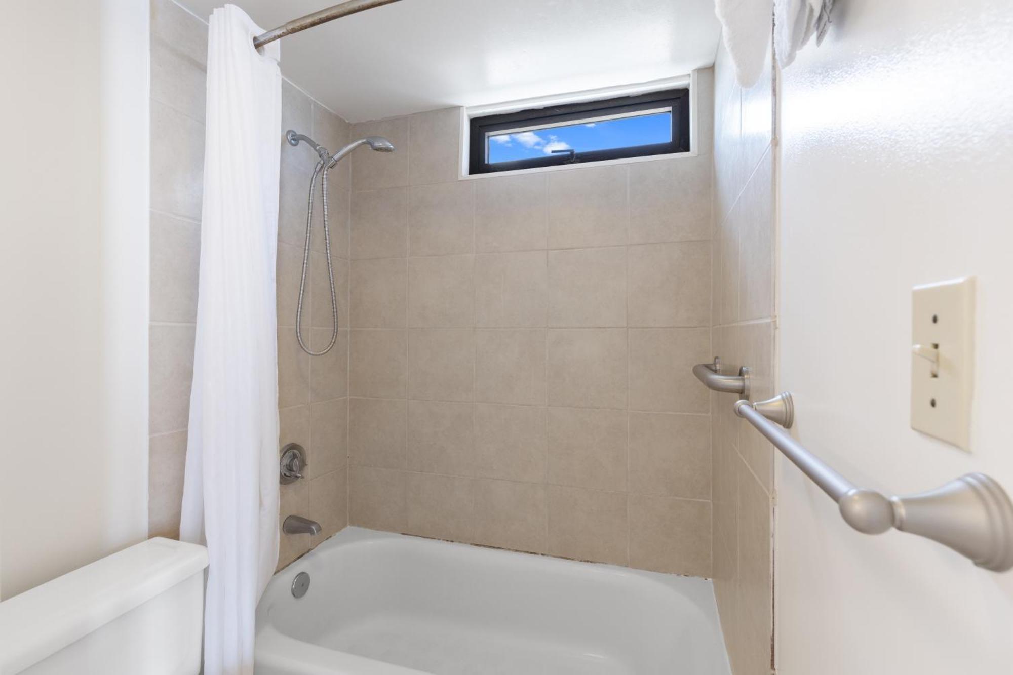 Beautifully Renovated 32Nd Floor Deluxe Ocean View Waikiki Condo Condo ホノルル エクステリア 写真