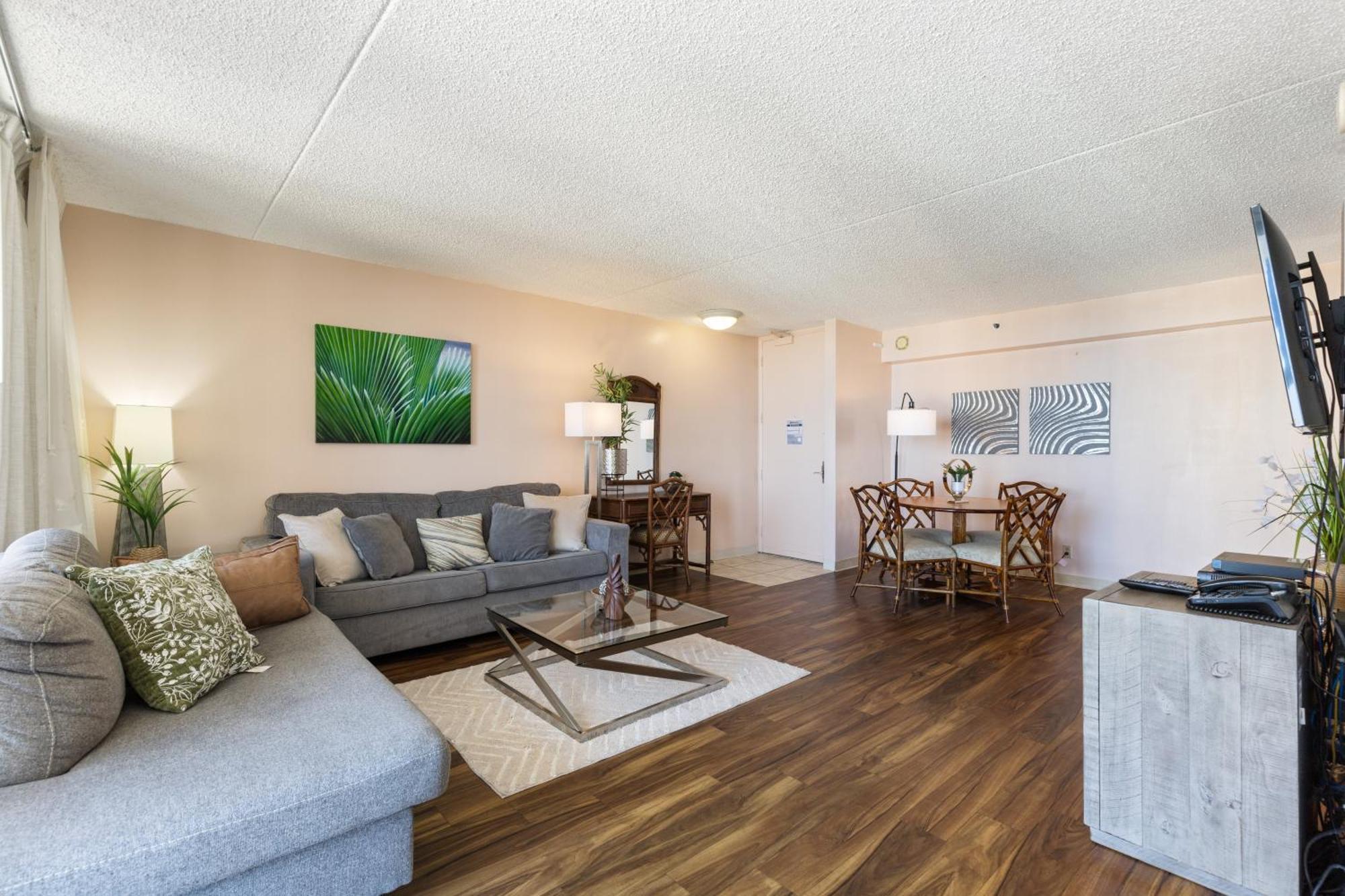 Beautifully Renovated 32Nd Floor Deluxe Ocean View Waikiki Condo Condo ホノルル エクステリア 写真