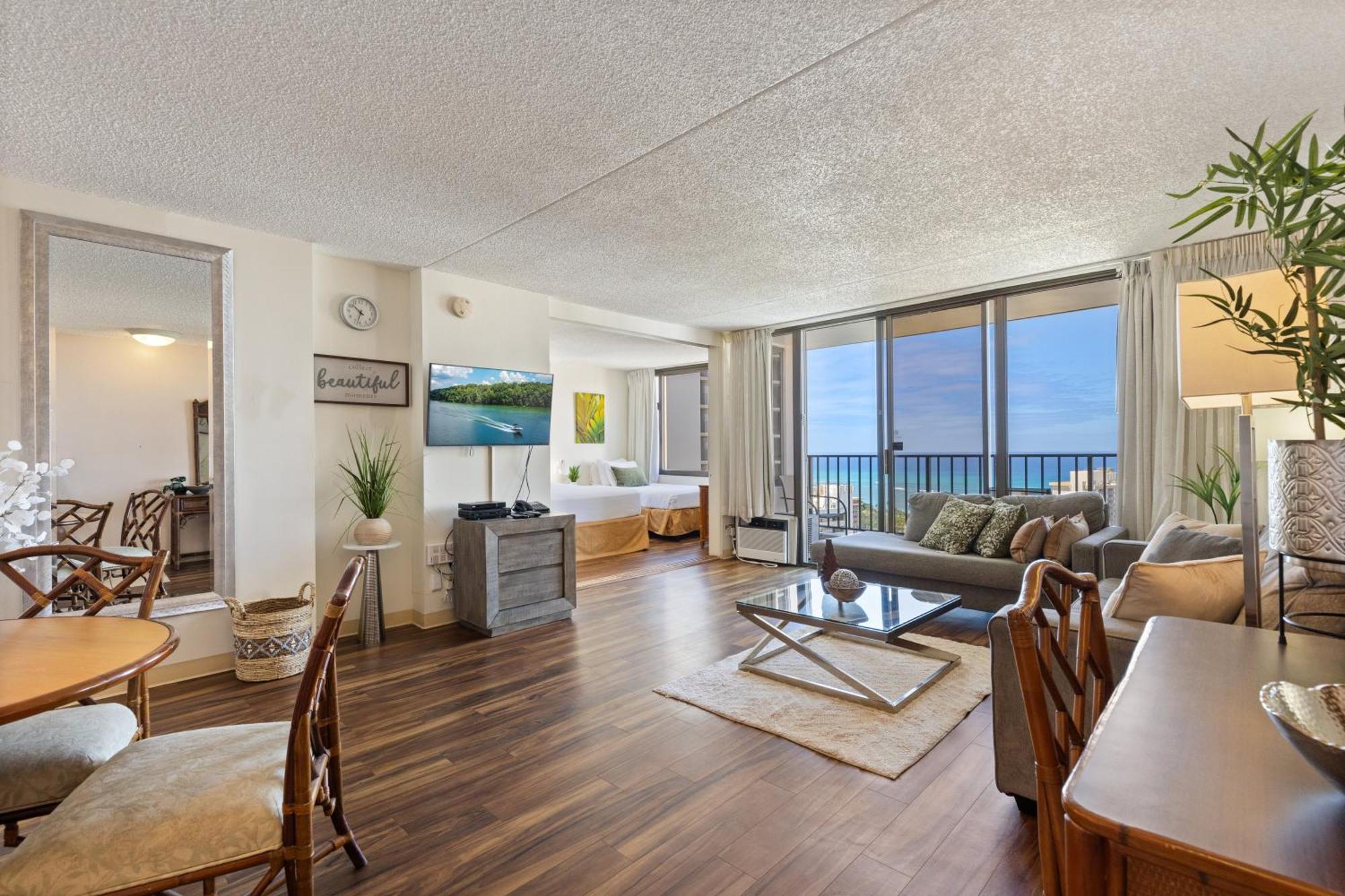 Beautifully Renovated 32Nd Floor Deluxe Ocean View Waikiki Condo Condo ホノルル エクステリア 写真