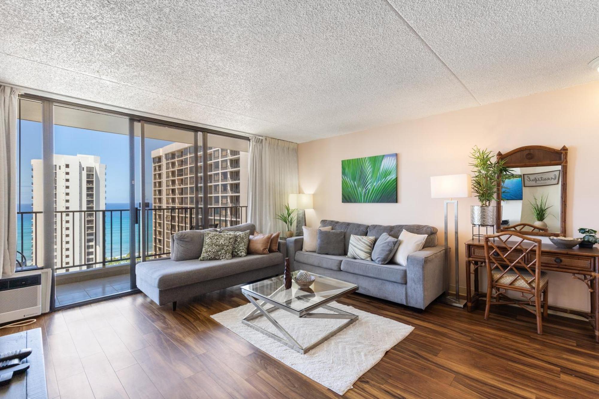 Beautifully Renovated 32Nd Floor Deluxe Ocean View Waikiki Condo Condo ホノルル エクステリア 写真