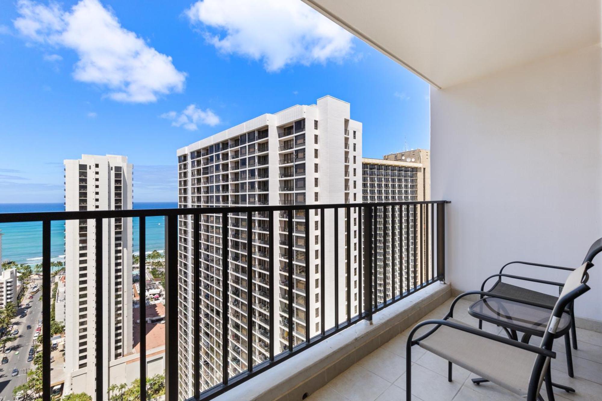 Beautifully Renovated 32Nd Floor Deluxe Ocean View Waikiki Condo Condo ホノルル エクステリア 写真
